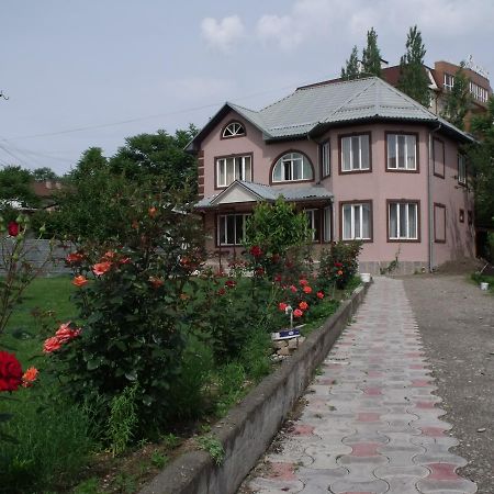 Hostel Visit Osh Exterior foto